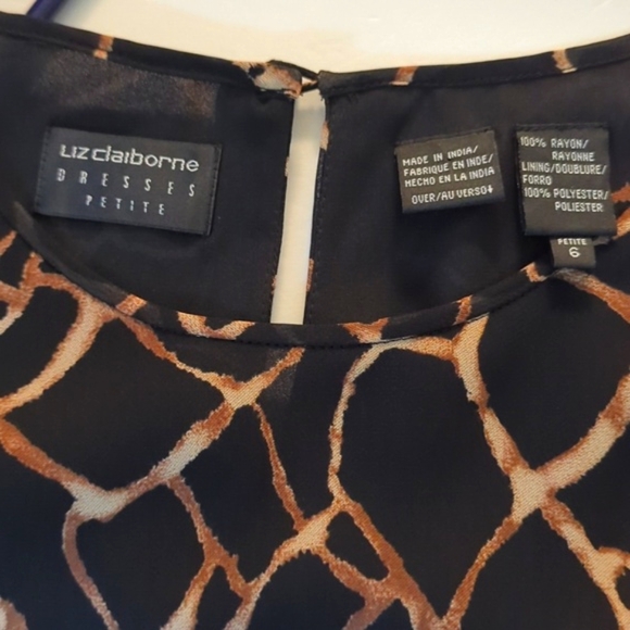 Liz Claiborne Petite Leopard Print Knee Length Dress Rayon Size 6P - Picture 5 of 6